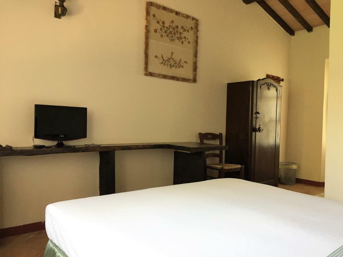 Casale Ai Poggi Guest House Orbetello Exterior photo